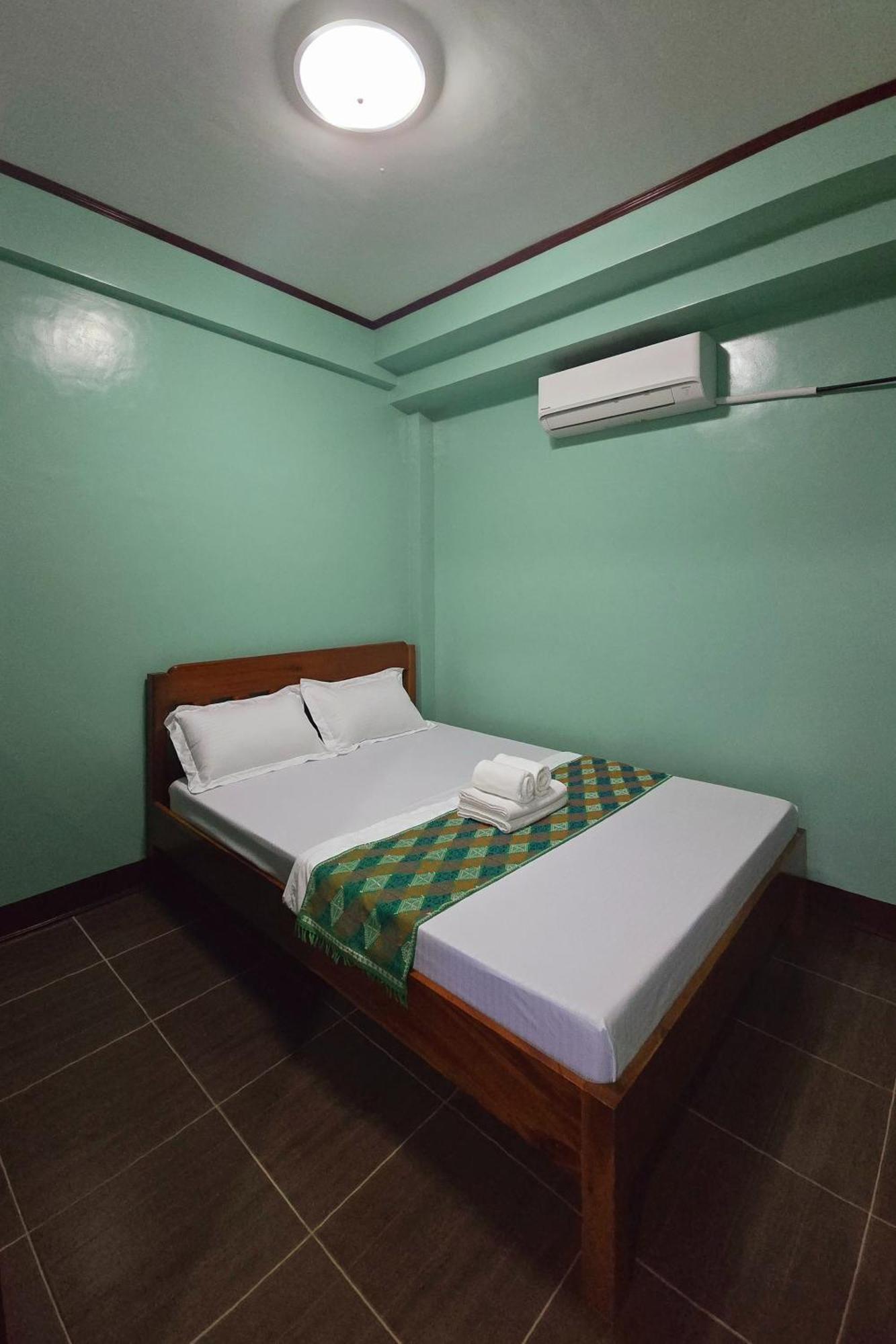 Nober Pension House City Center Puerto Princesa Kültér fotó