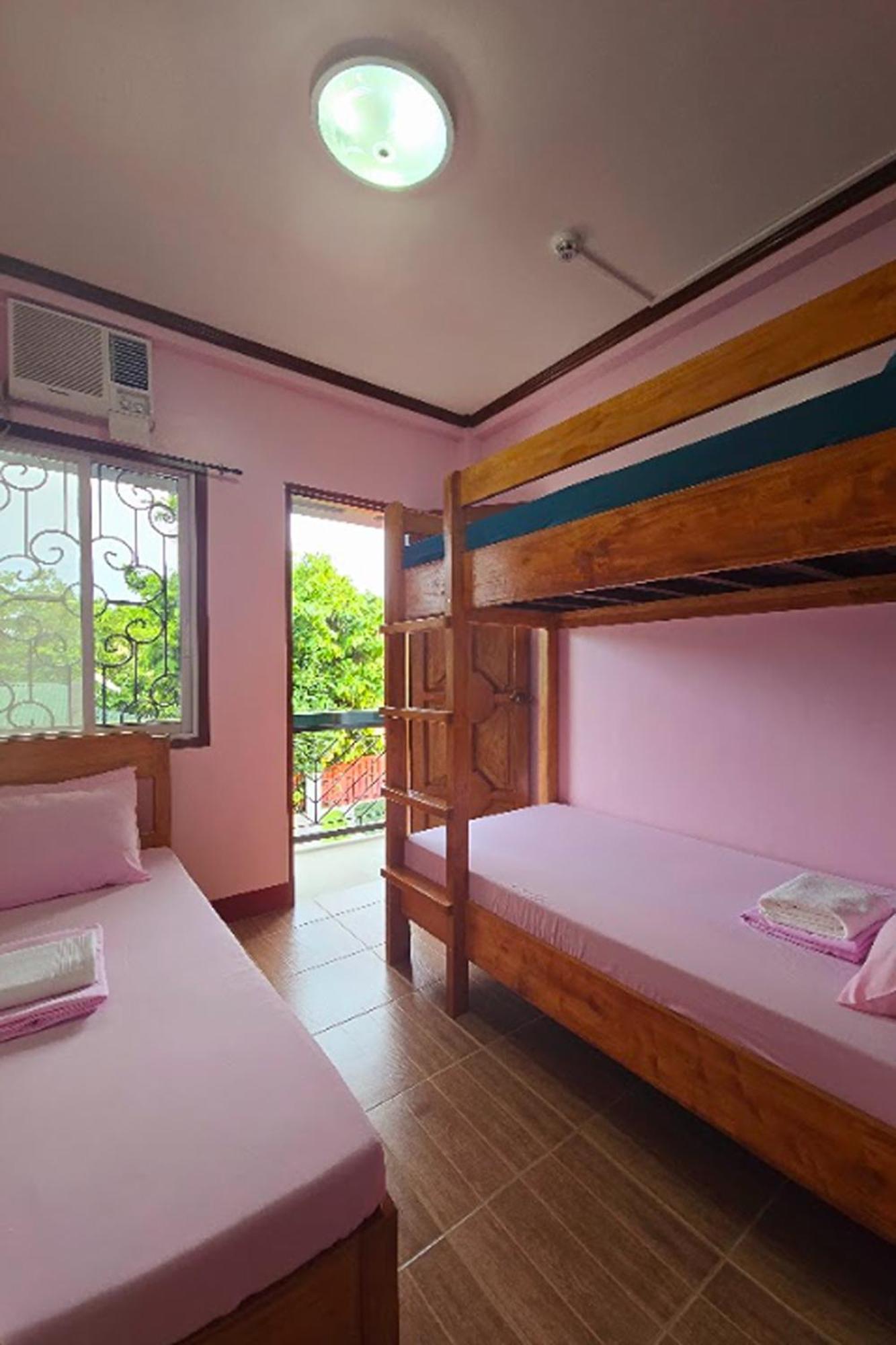 Nober Pension House City Center Puerto Princesa Kültér fotó